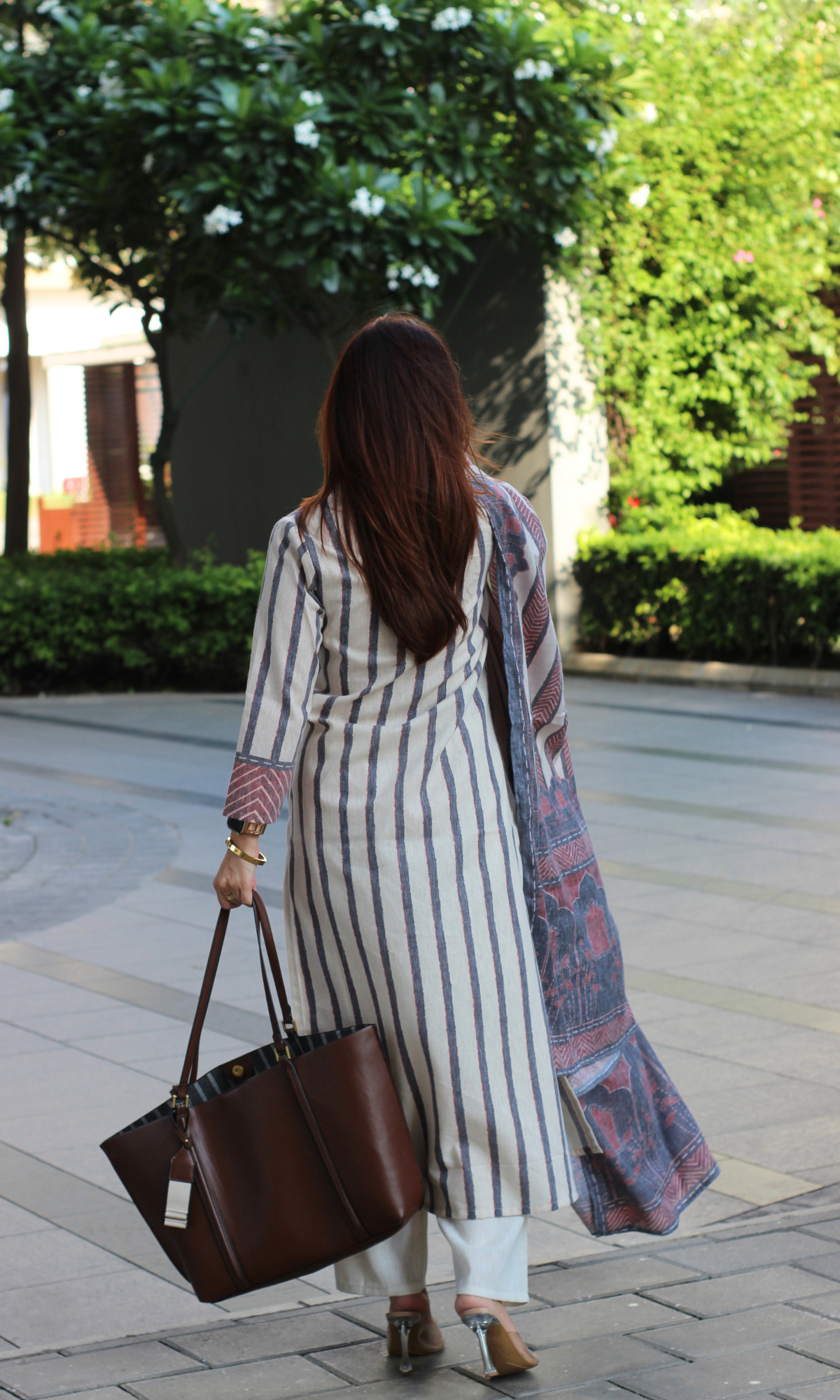 Linen Blend Mauve Sutra Print Kurta, Dupatta & Linen Blend Pants