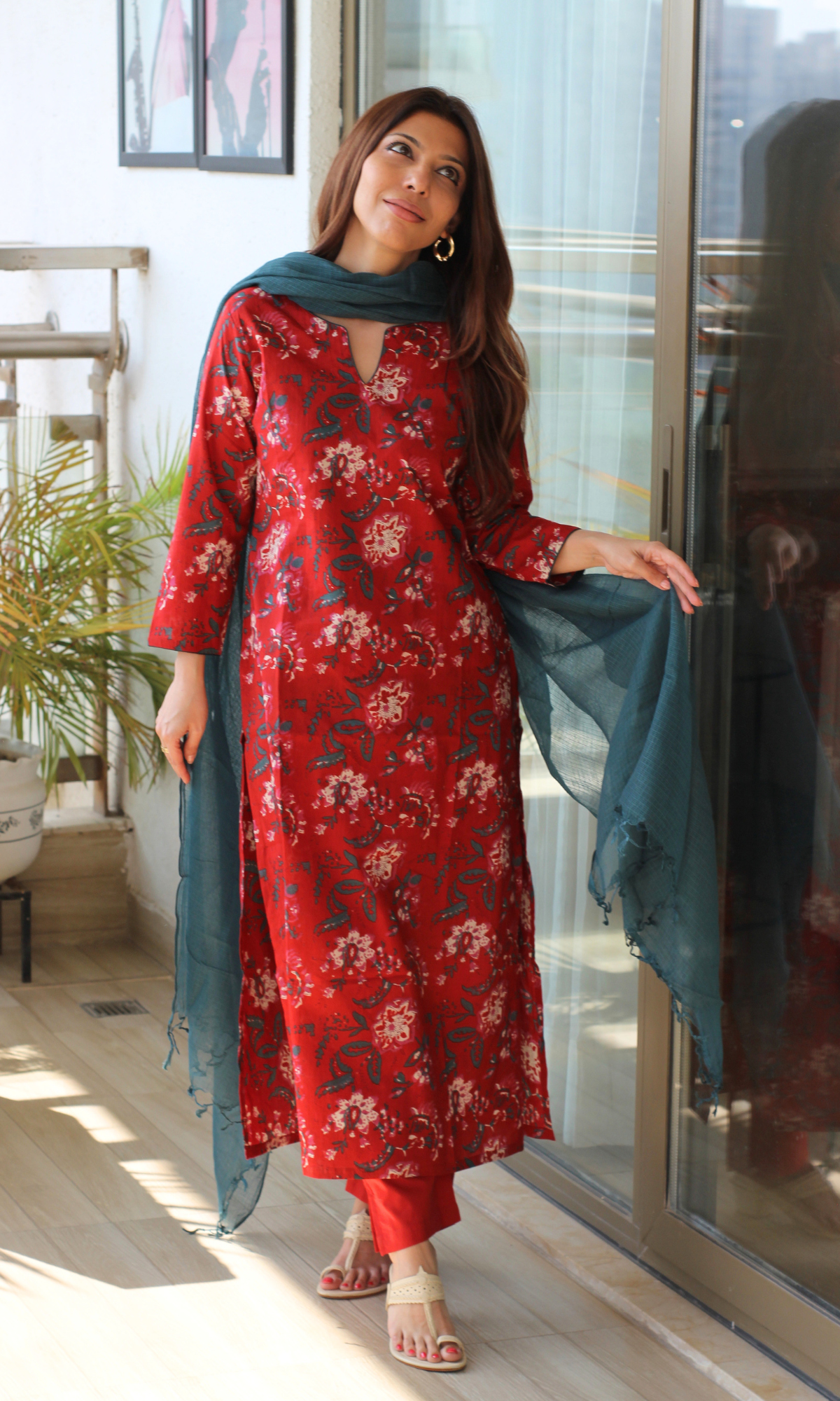 Red Garden Printed Kurta, Cotton Pants & Kota Doria Dupatta
