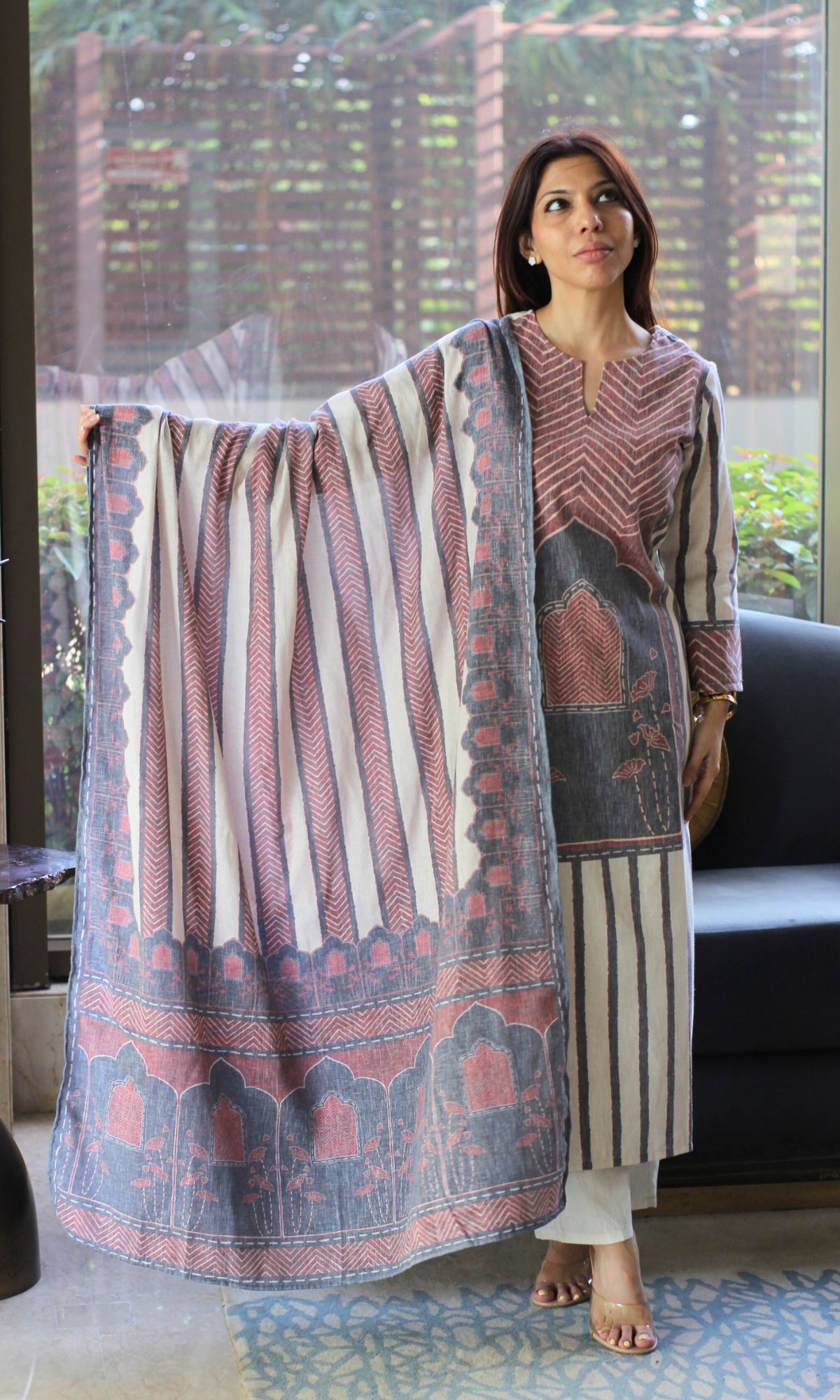 Linen Blend Mauve Sutra Print Kurta, Dupatta & Linen Blend Pants