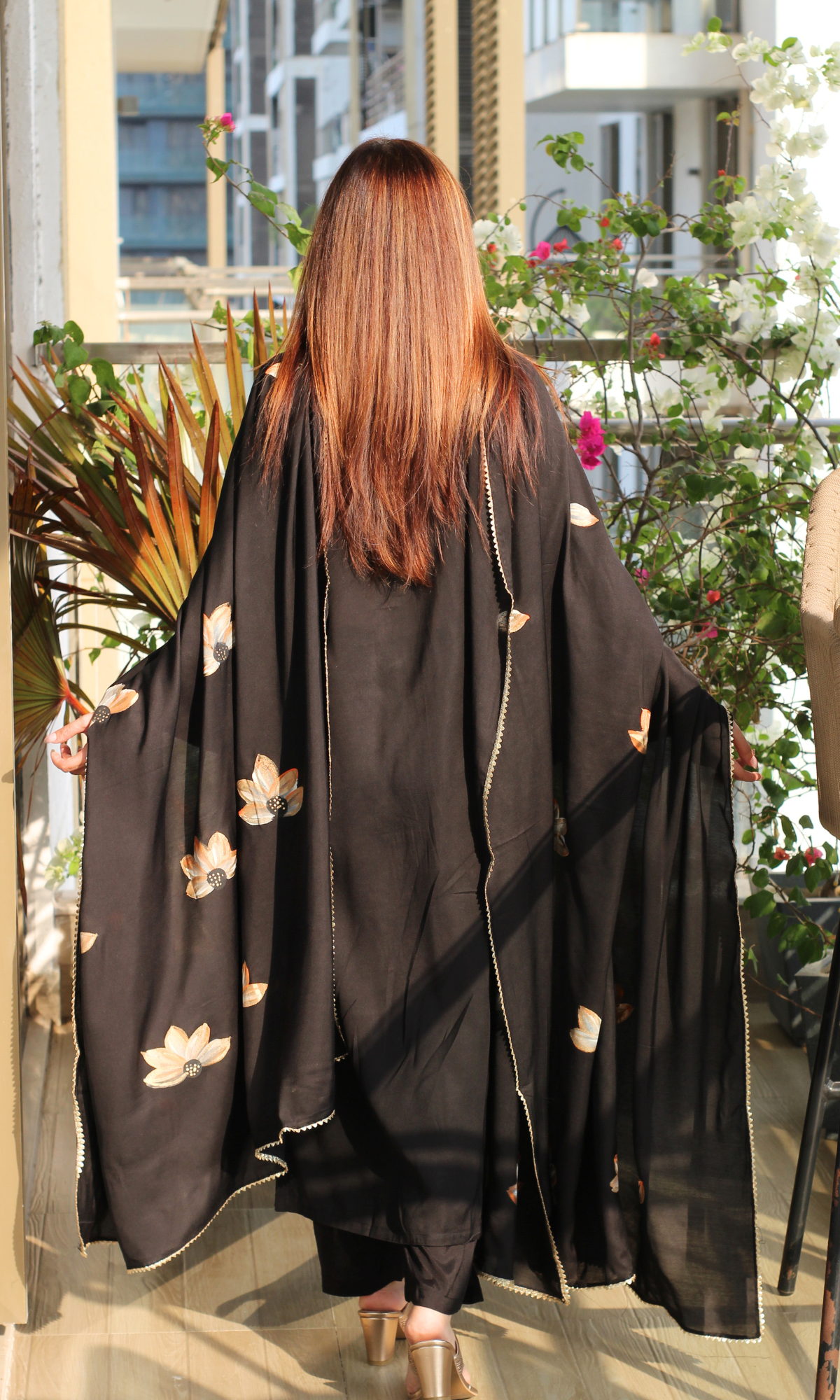 Kajal Sufiyana Muslin Silk Suit with Muslin Hand Brush Painted Dupatta