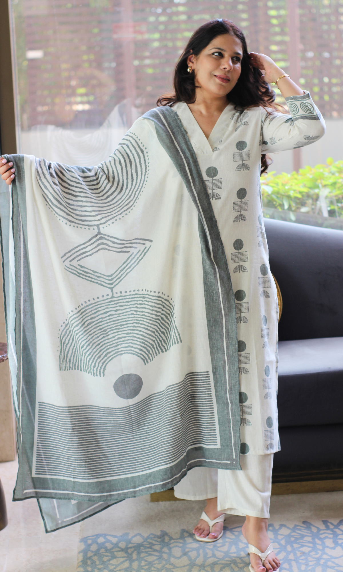 Linen Blend Off White Leaf Print Kurta, Dupatta & Cotton Pants