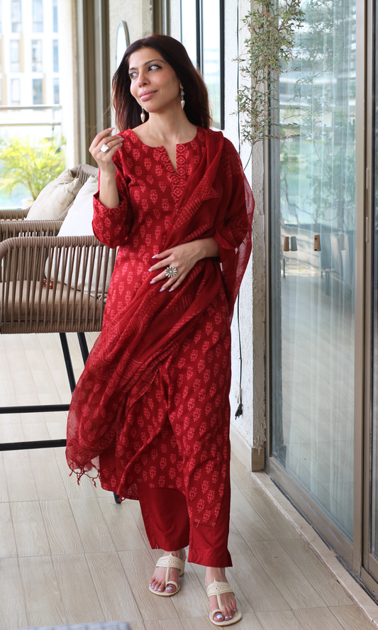Vintage Maroon Handblock Print kurta, Kota Doria Dupatta & Cotton Pants