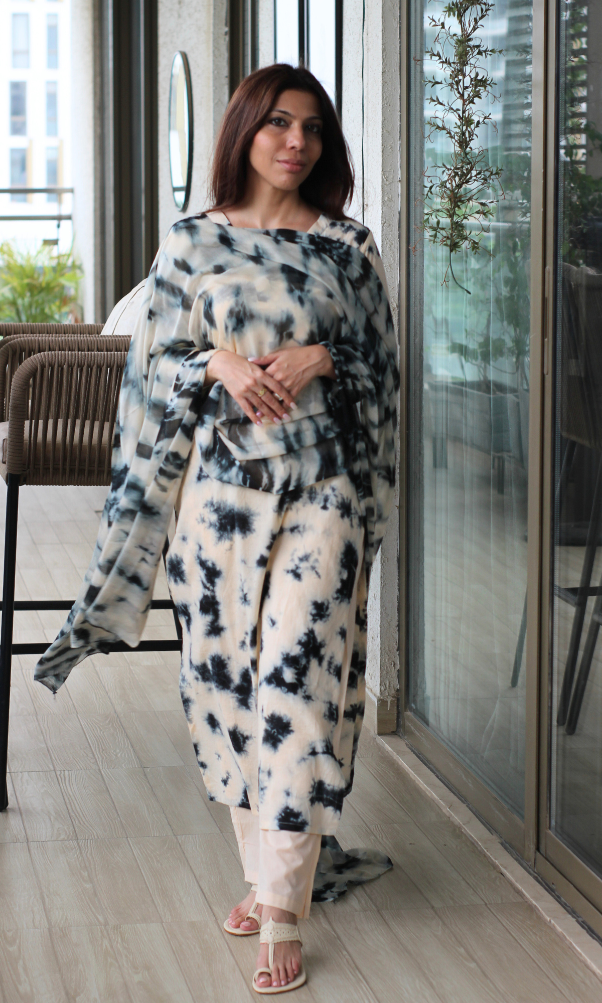Cotton Ivory Smoke African Shbori Kurta, Chiffon Dupatta & Cotton Pants