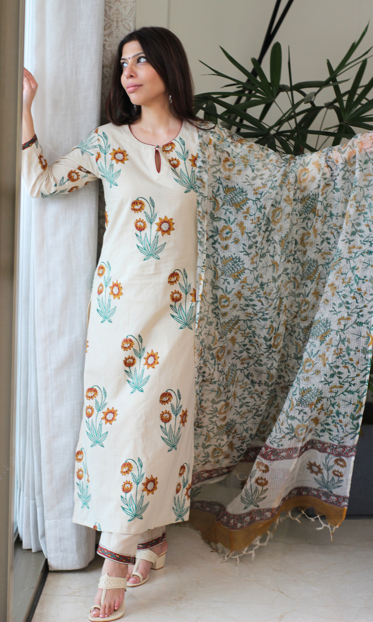 Saira Gulnaar Mughal Print Kurta, Kota Dupatta & Cotton Pants