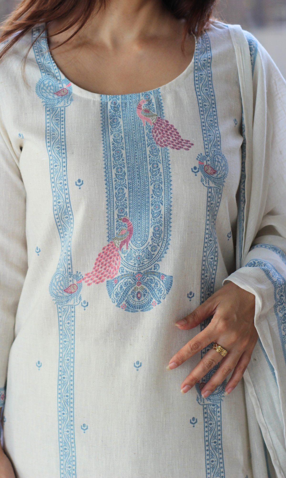 Linen Blend Off White Woven Kurta , Dupatta & Linen Blend Pants