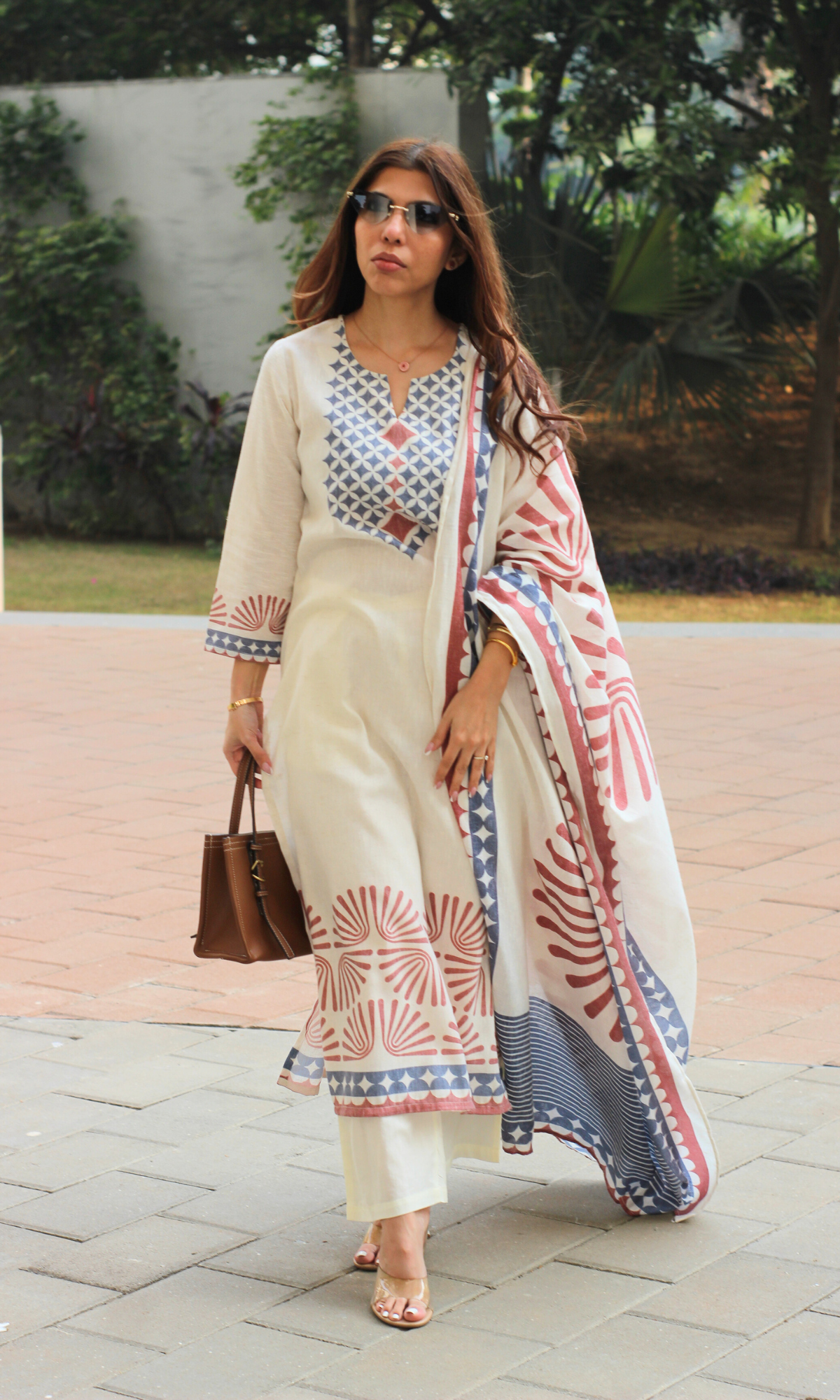 Ivorydust Blue & Red Print Linen Blend Kurta, Dupatta & Cotton Pants