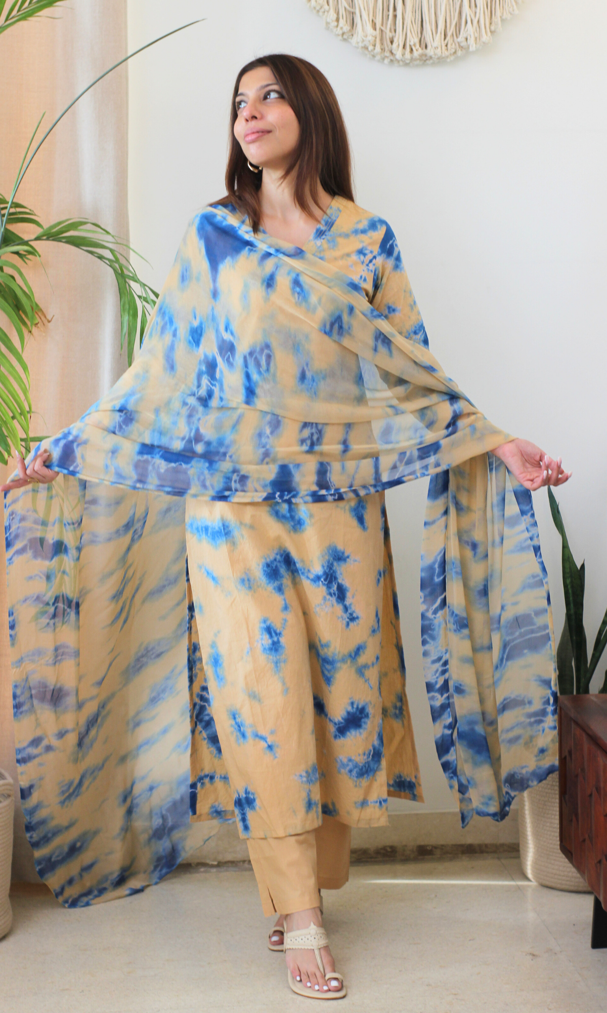 Cotton Amber Indigo African Shibori Kurta, Chiffon Dupatta & Cotton Pants
