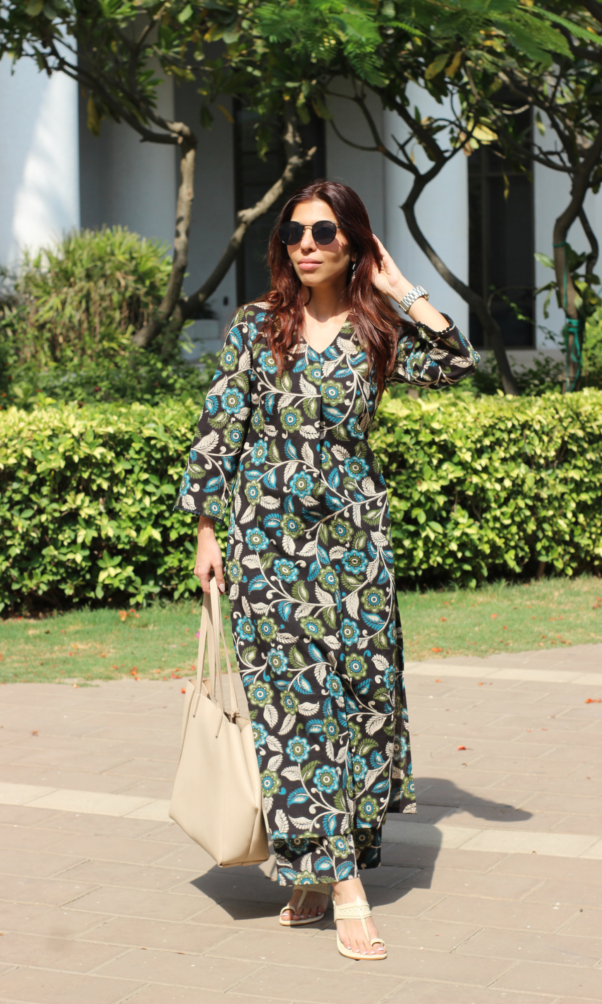 Cotton Black Kalamkari leaf Print Pleated Kurta & Pant