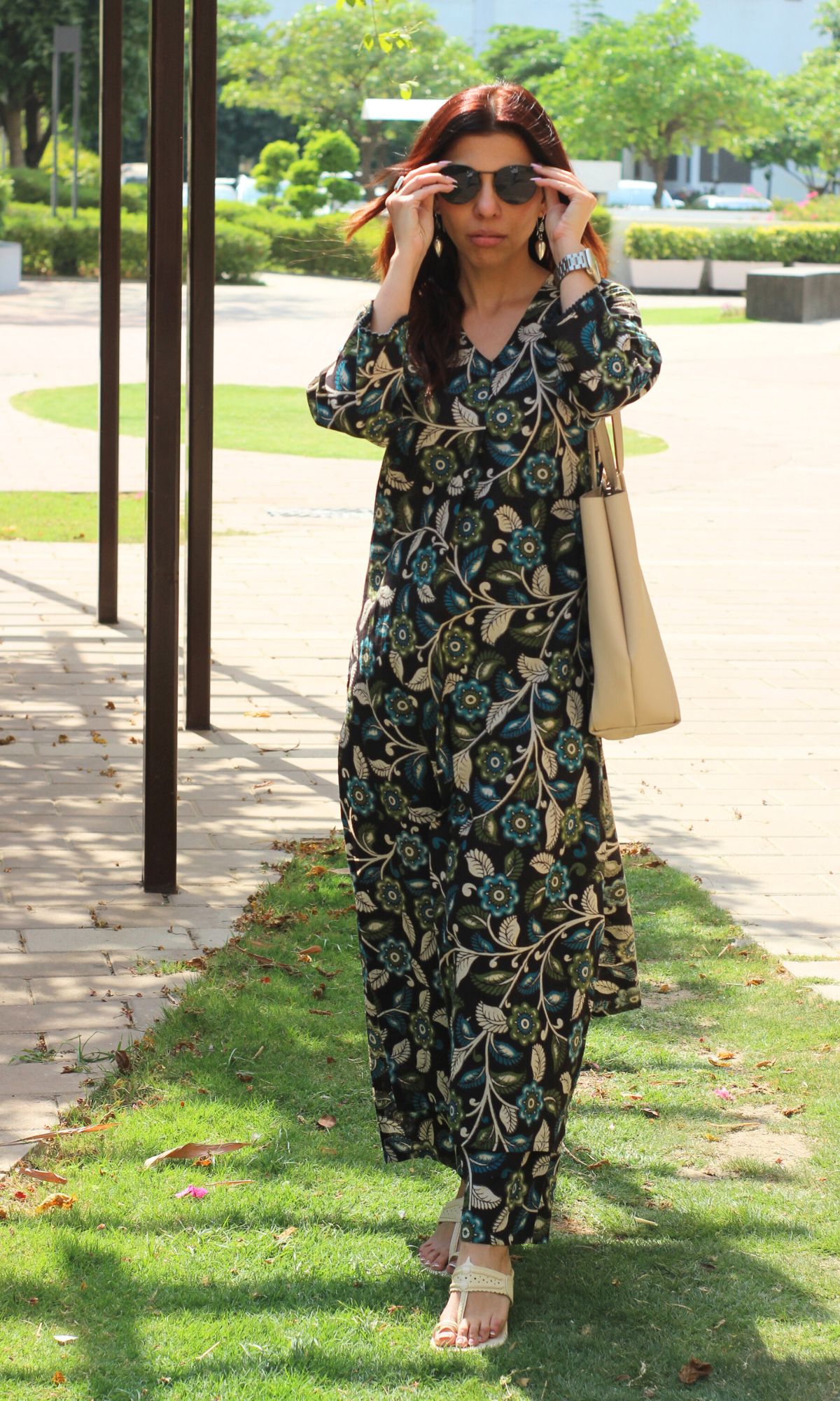 Cotton Black Kalamkari leaf Print Pleated Kurta & Pant