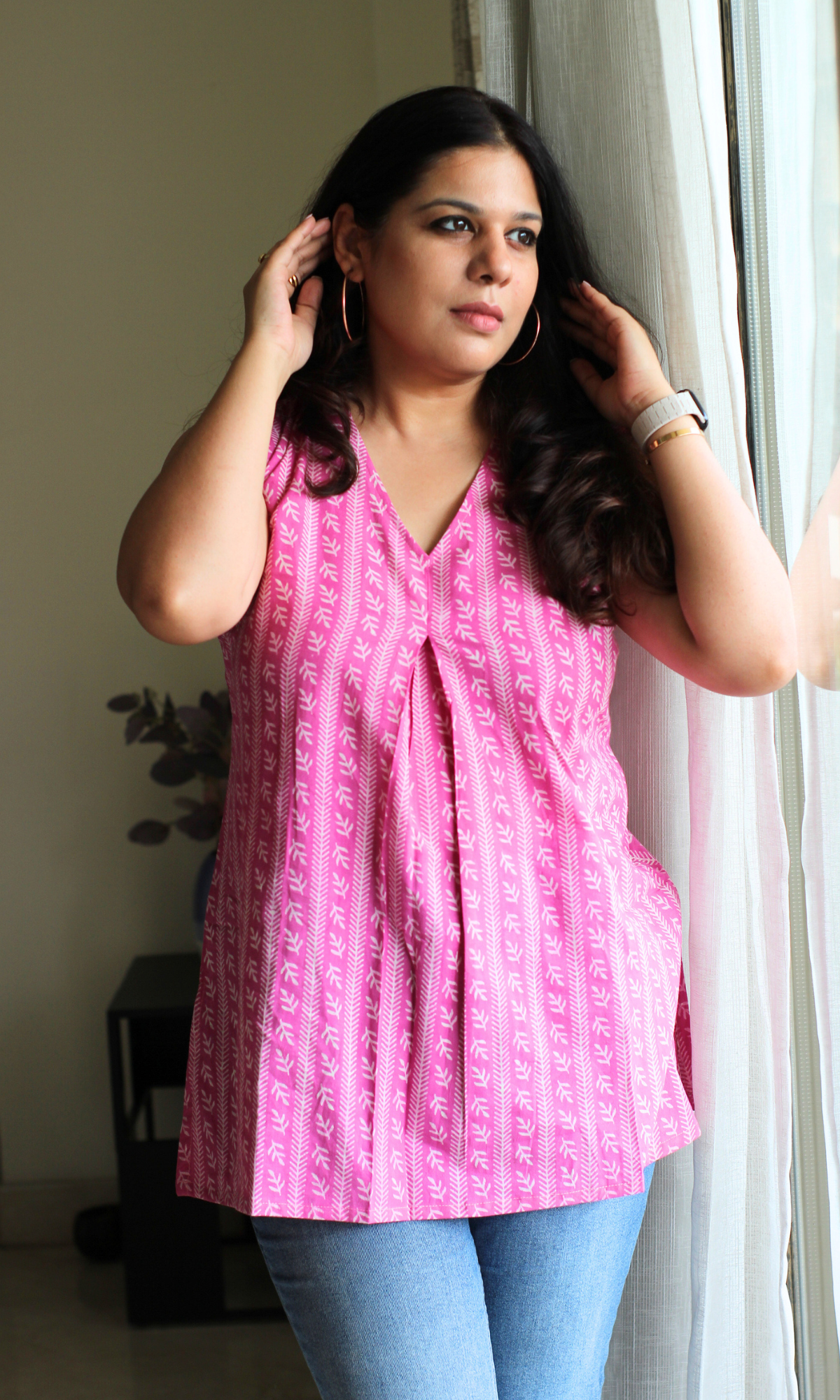 Pink Bagru Pleated Sleeveless Short Kurti