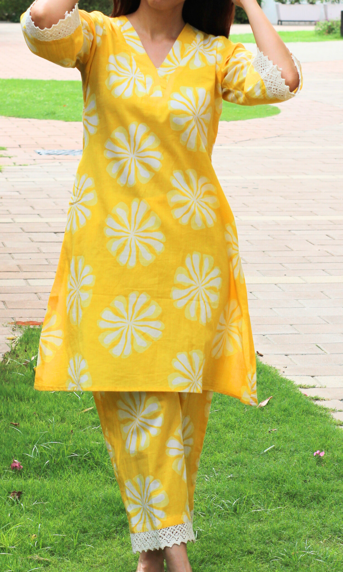 Cotton Yellow Daisy Laced Co-ord
