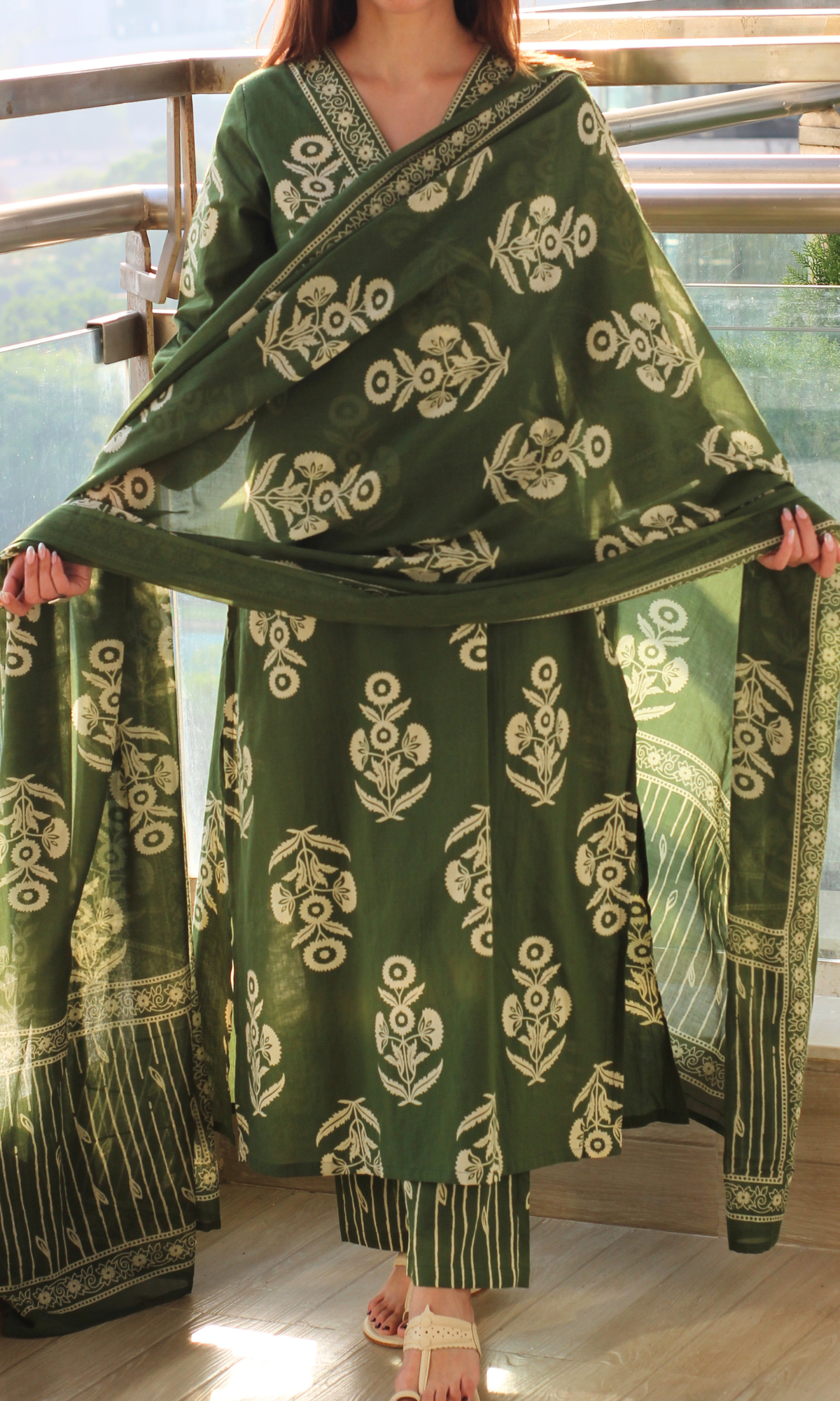 Cotton Royal Green Mughal Print Kurta, Dupatta & Printed Pants