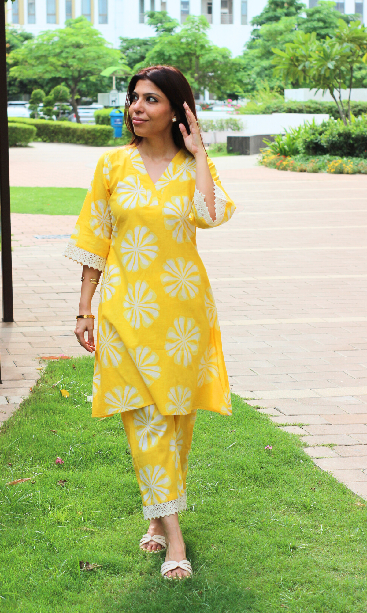Cotton Yellow Daisy Laced Co-ord