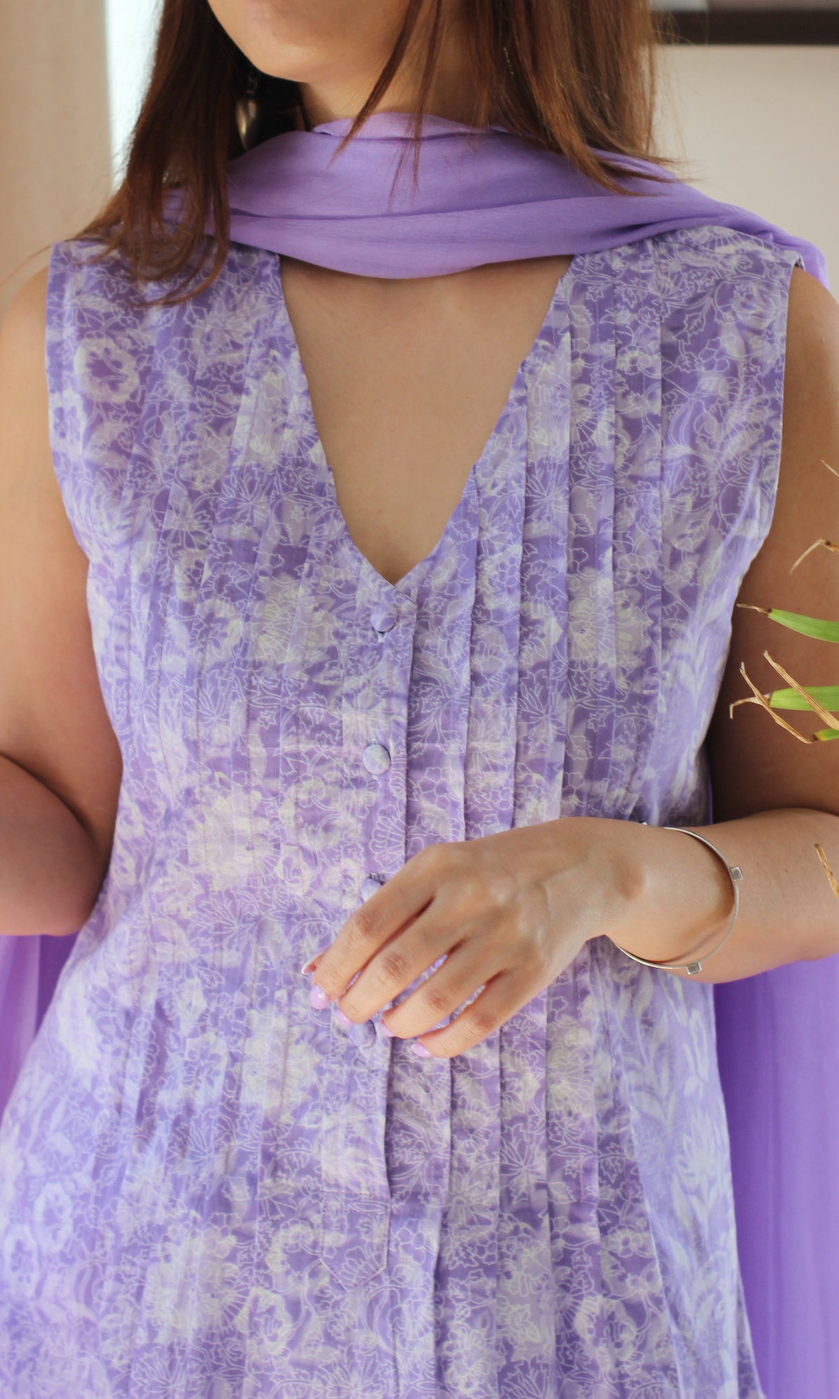 Pastel Lilac Pintex Neck Sleeveless Kurta, Pant & Chiffon Dupatta