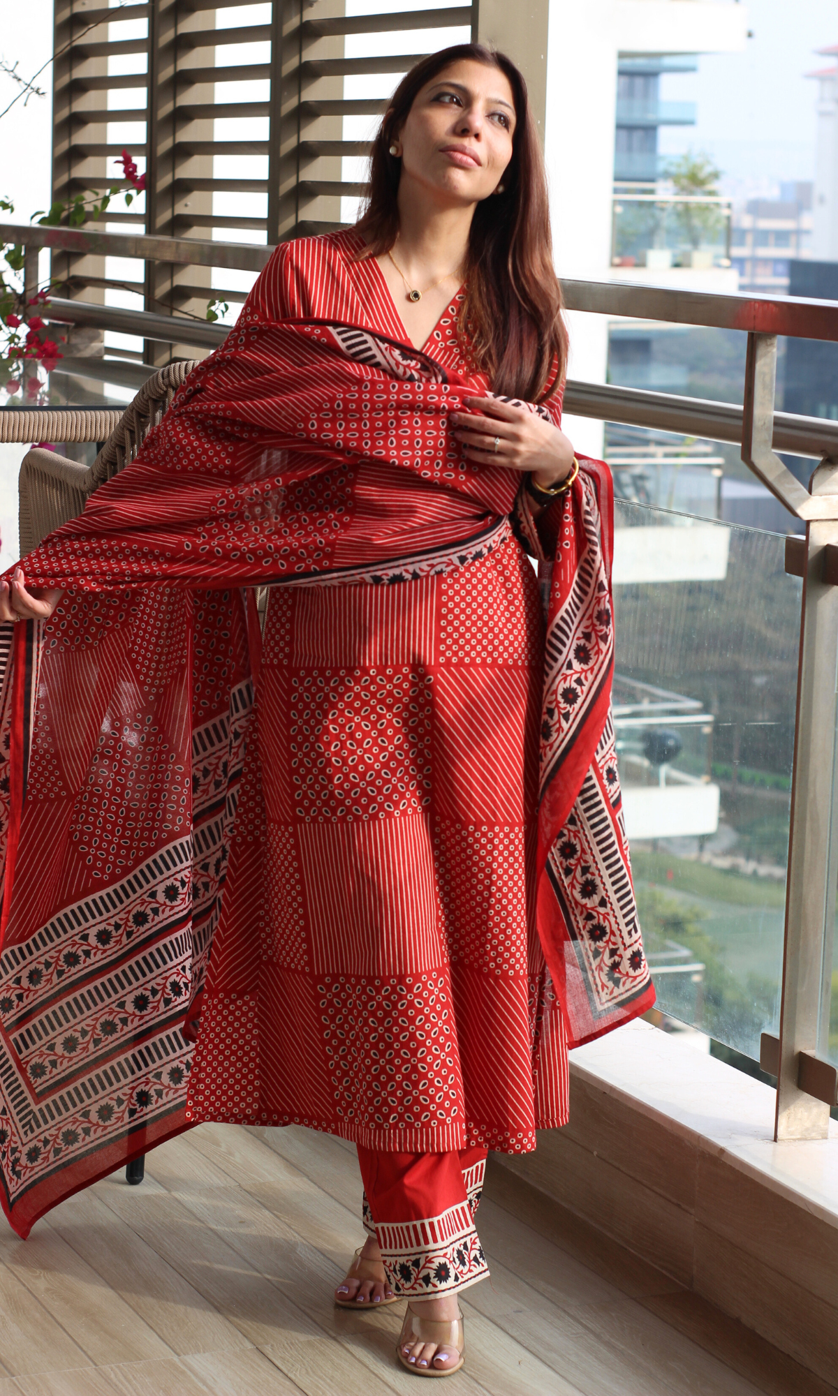 Red Checkered Printed Kurta , Dupatta & Cotton Pants
