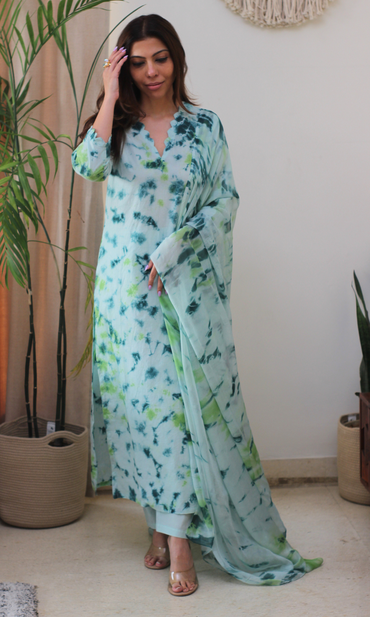 Cotton Aqua Green African Shibori Kurta, Chiffon Dupatta & Cotton Pants