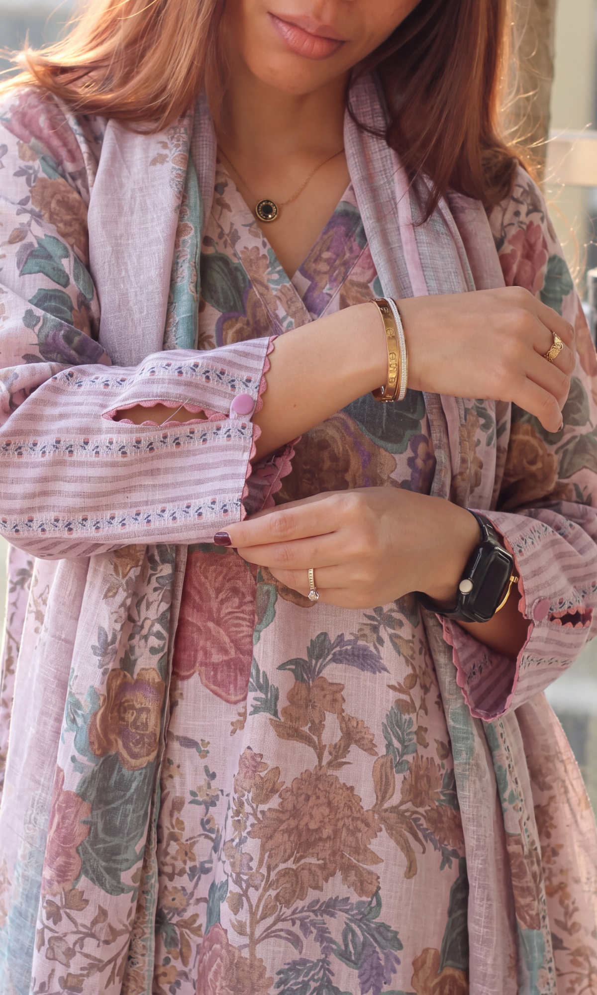 Linen Blend Dusty Mauve Floral Print Kurta, Dupatta & Cotton Pants