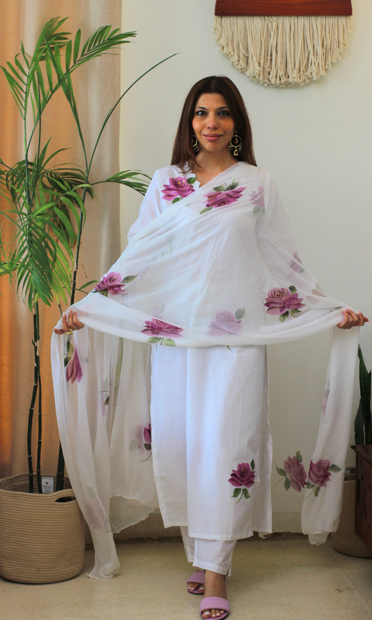 Cotton White Gulaab Handbrush Painted Kurta, Pant & Chiffon Handpainted Dupatta