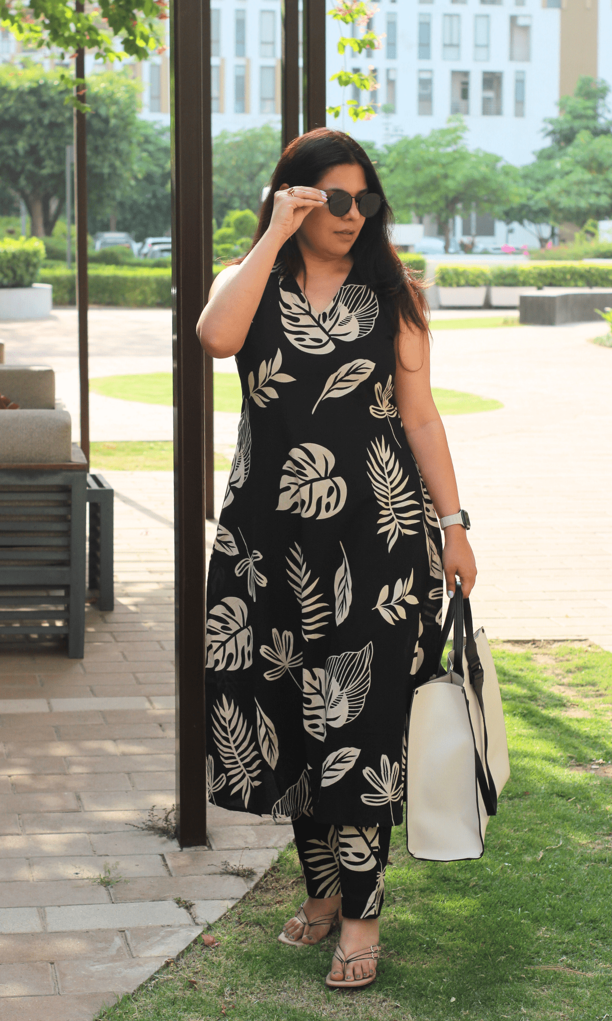 Cotton Black Big Leaf Print Sleeveless A Line Kurta & Pants - Baareeki