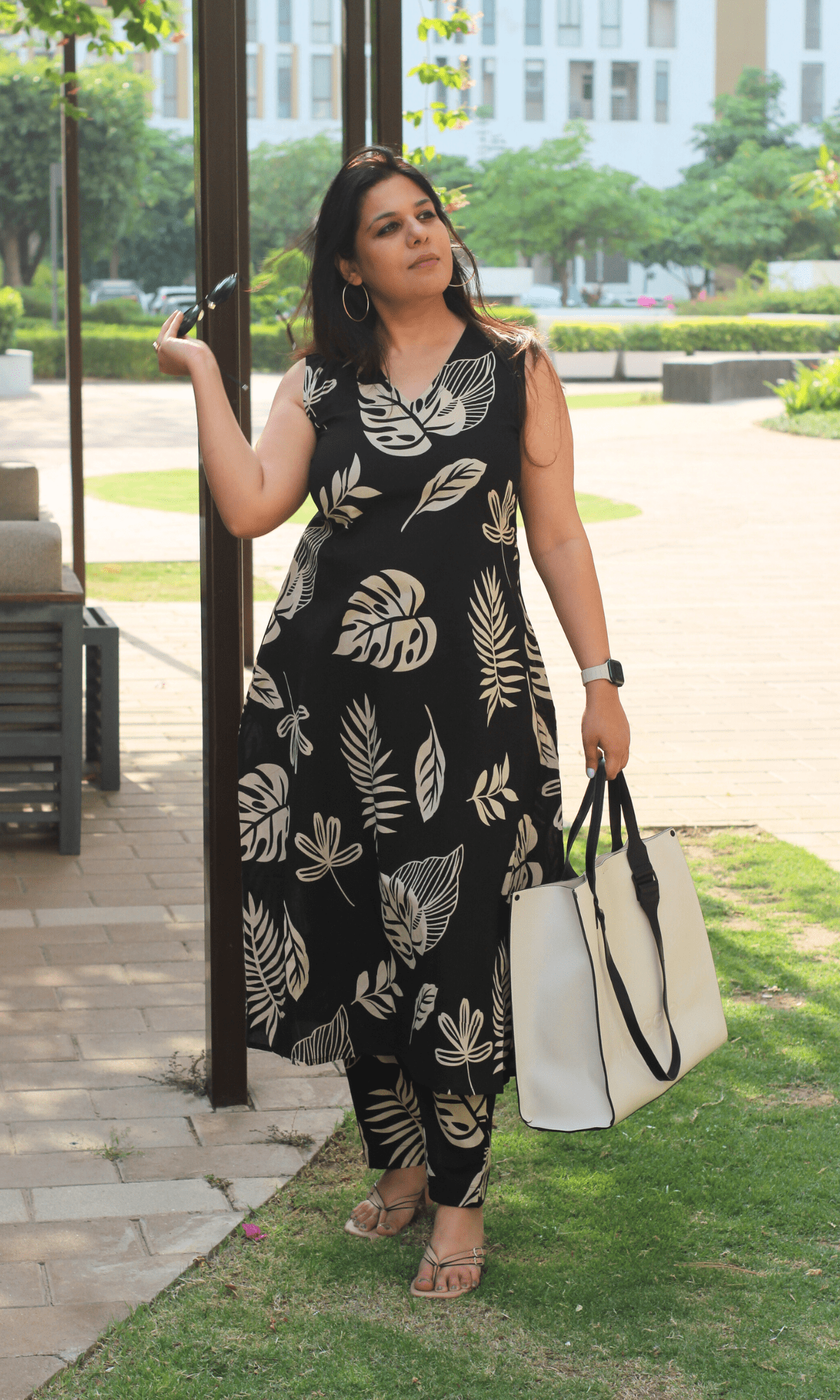 Cotton Black Big Leaf Print Sleeveless A Line Kurta & Pants - Baareeki