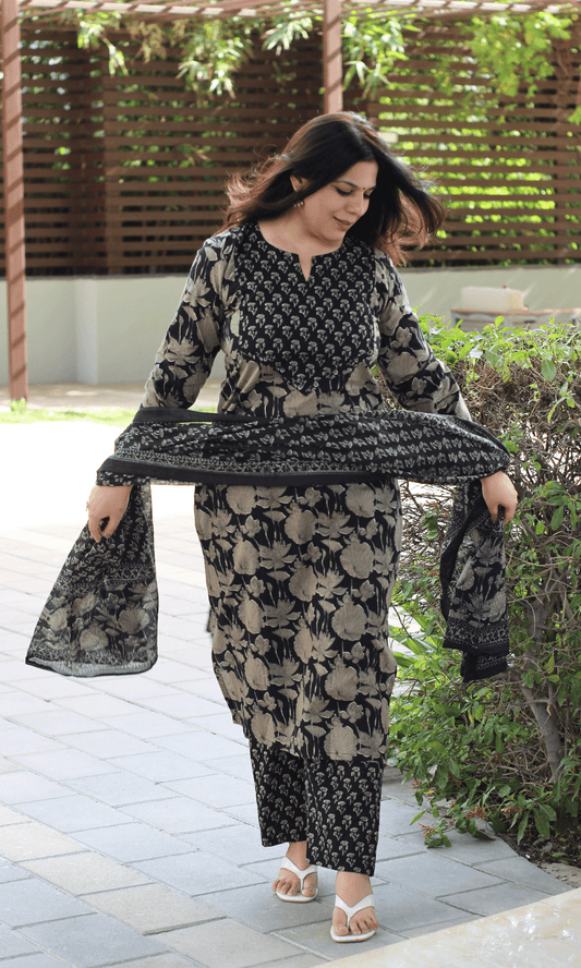 Cotton Black & Grey floral Printed Suit with Cotton Dupatta - Baareeki