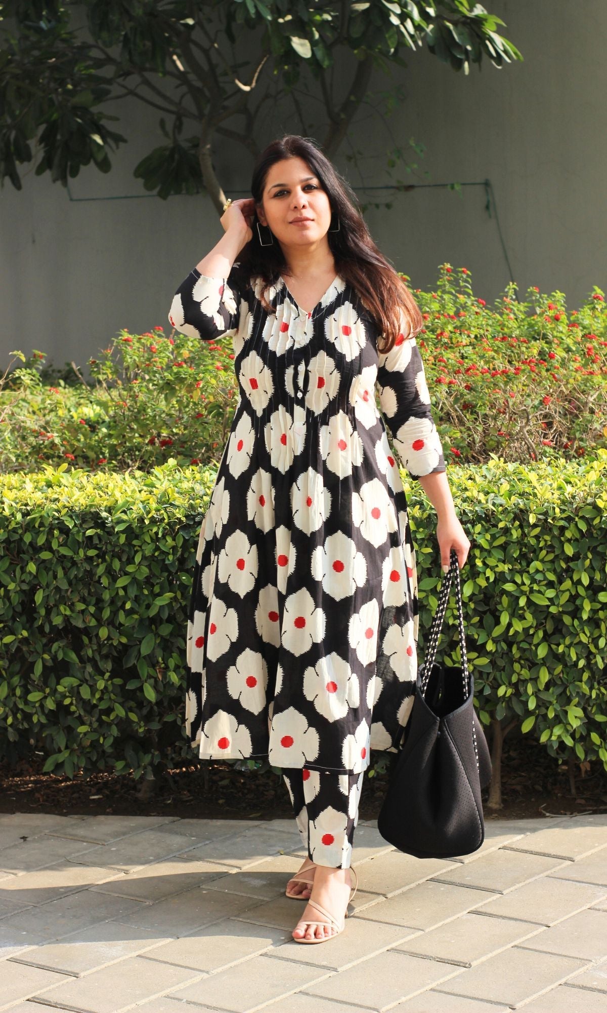 Cotton Black & White Hibiscus Printed Coord - Baareeki