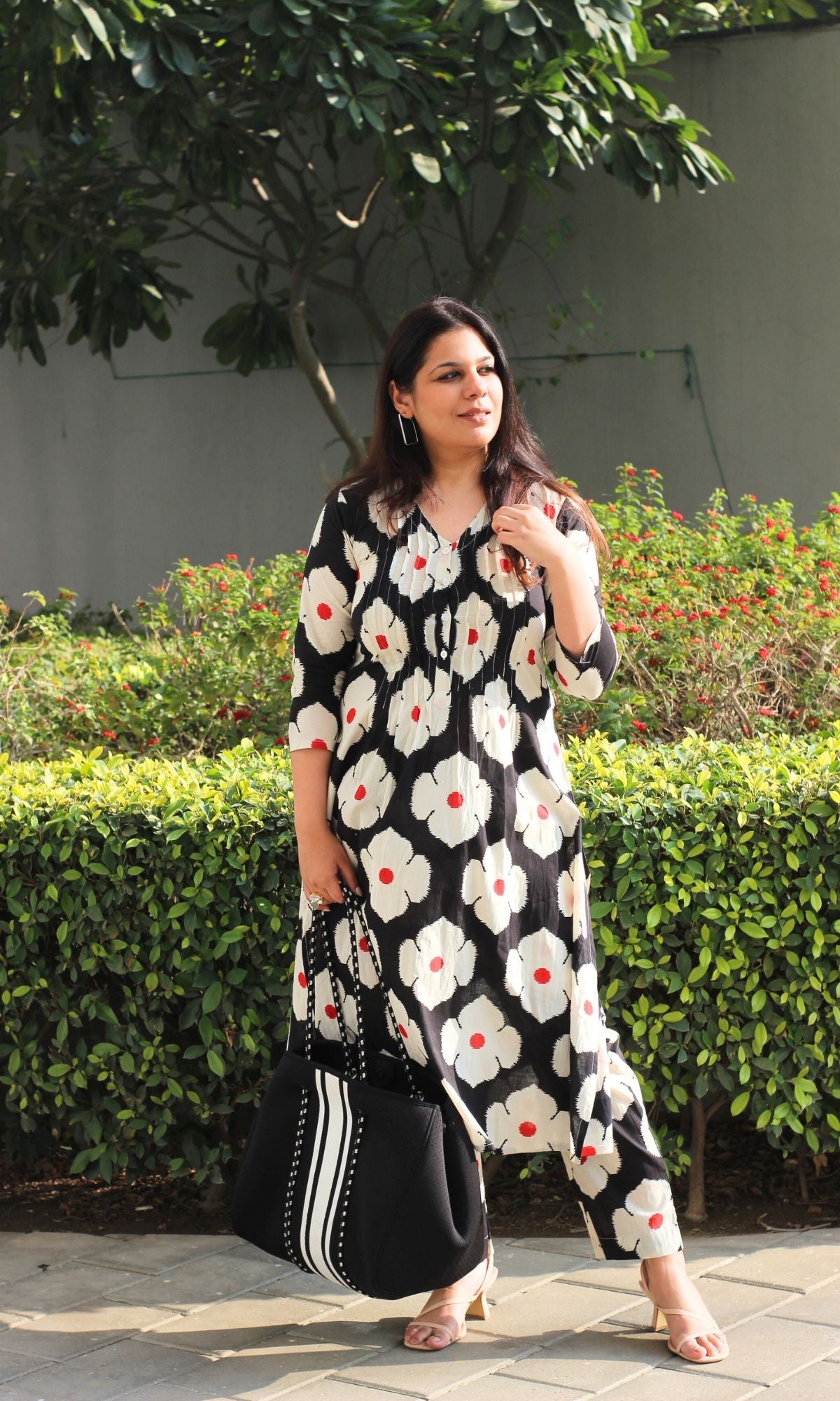 Cotton Black & White Hibiscus Printed Coord - Baareeki