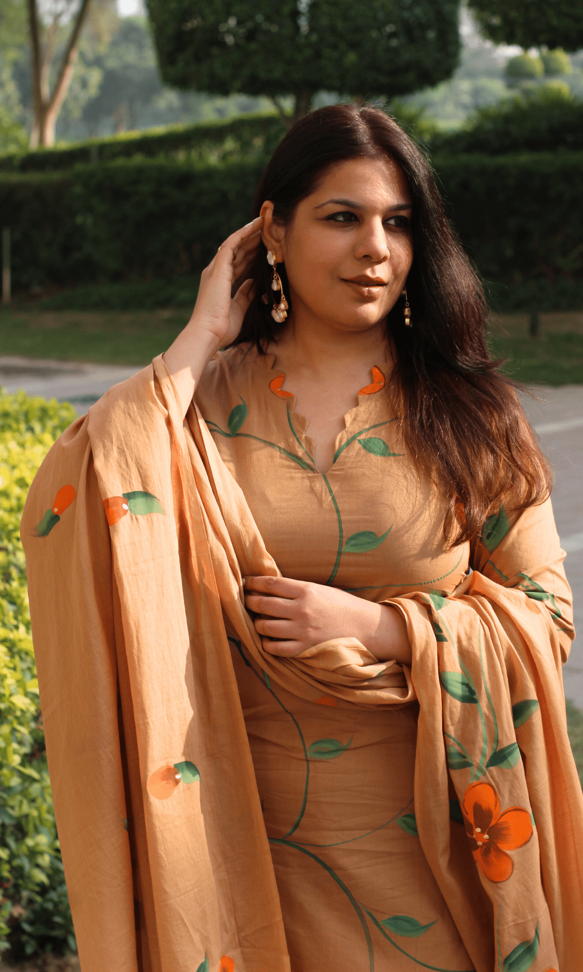 Cotton Cinnamon Handbrush Painted Suit with Mul Handbrush Painted Dupatta - Baareeki