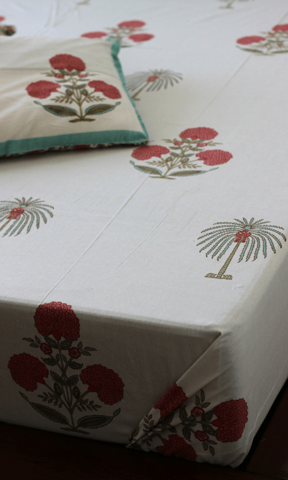 Cotton Gulaab Mughal Print King Size Bedsheet with 2 Pillow Covers - Baareeki