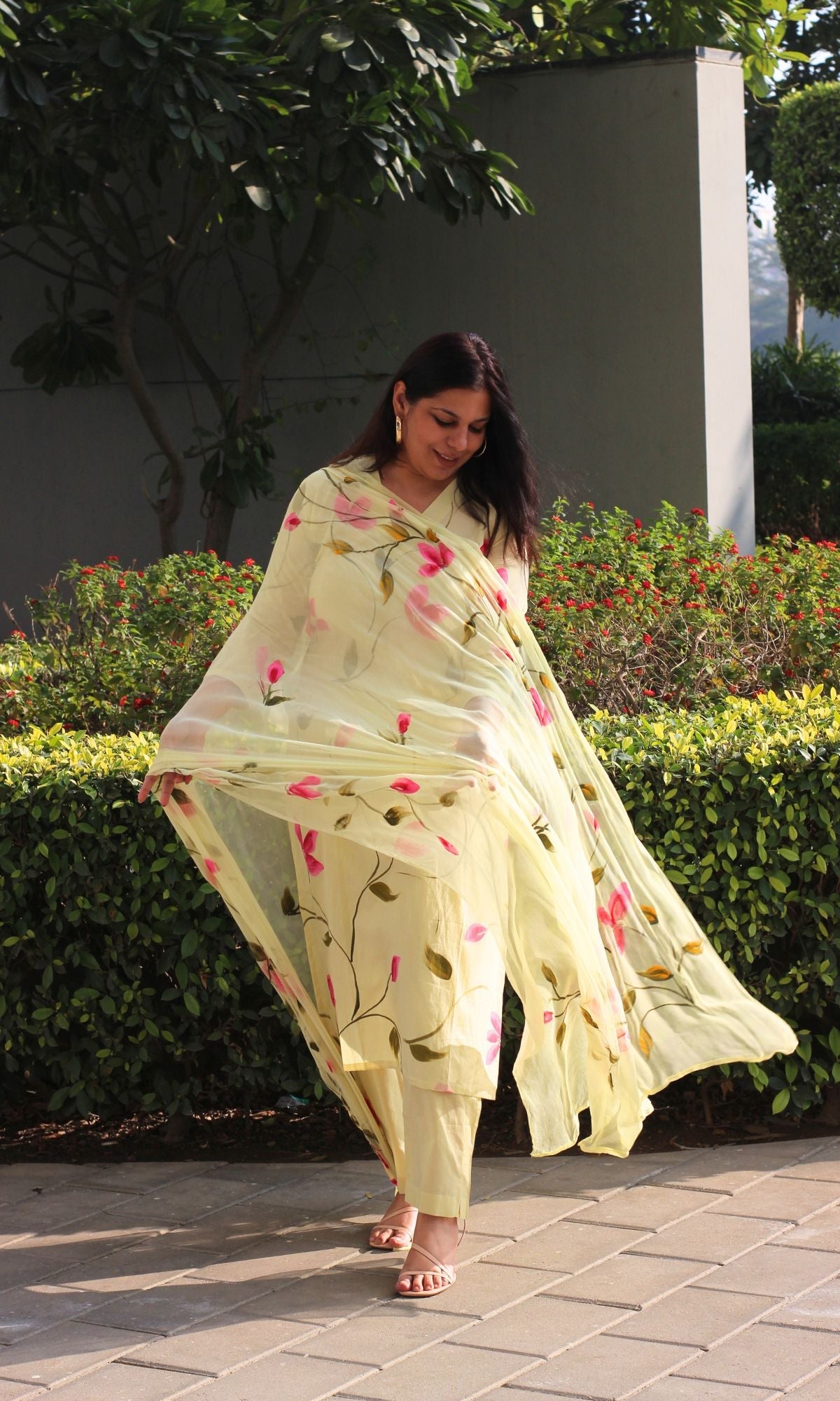 Cotton Hand Brush Pale Lemon Suit with Chiffon Dupatta - Baareeki