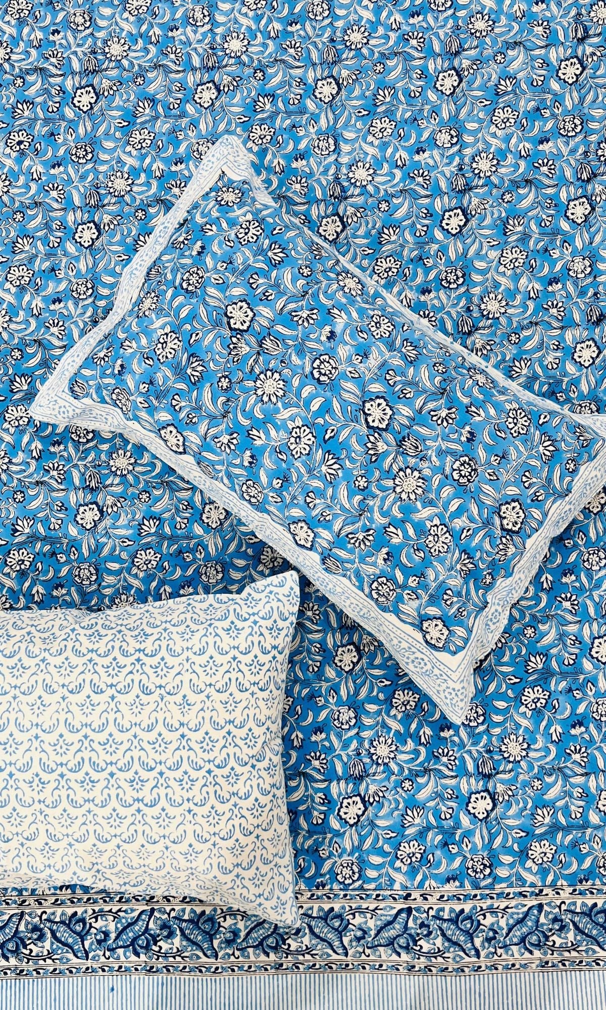Cotton Handblock Blue Garden King Size Bedsheet 100*108 - Baareeki