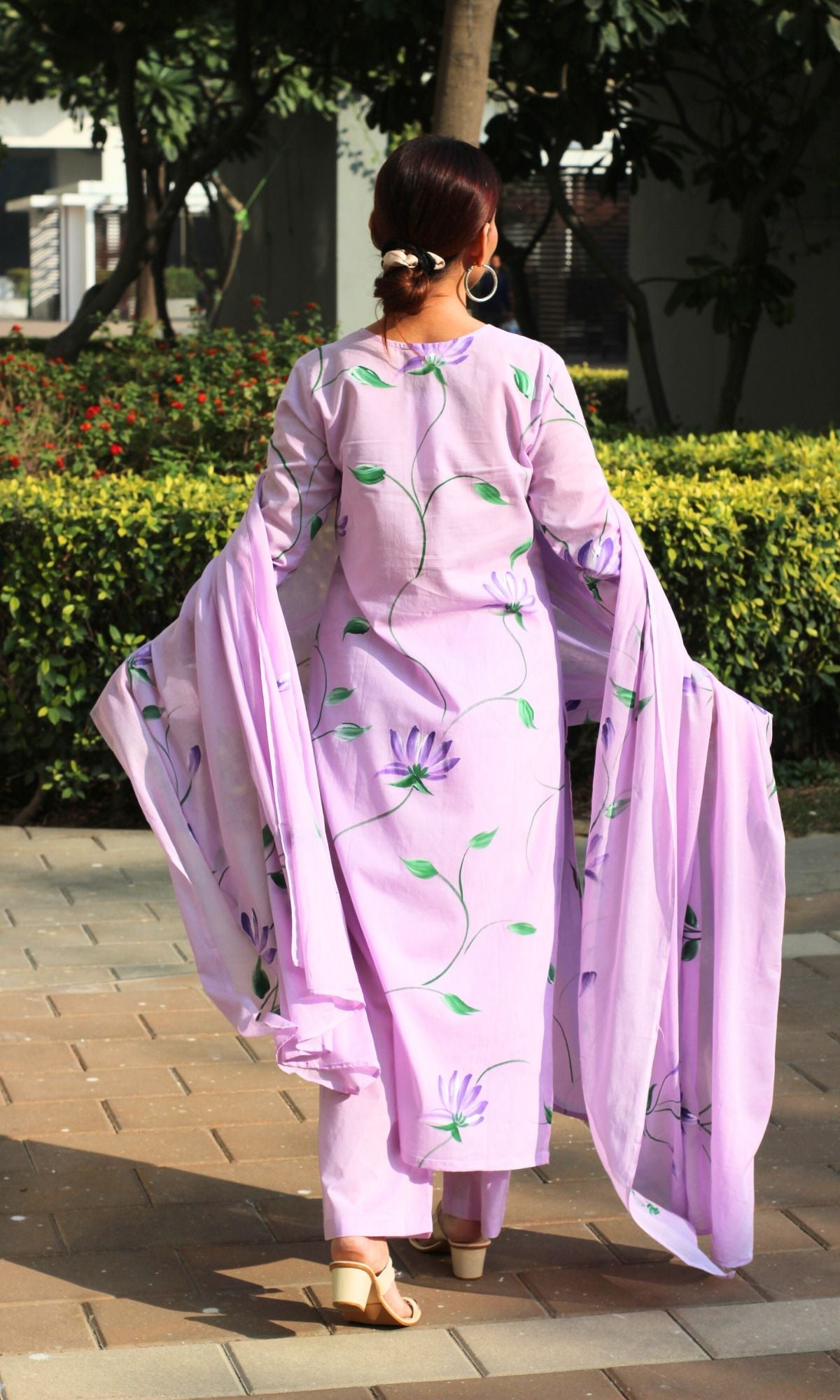 Cotton Lilac Handbrush Painted Suit with Cotton Handpainted Dupatta - Baareeki