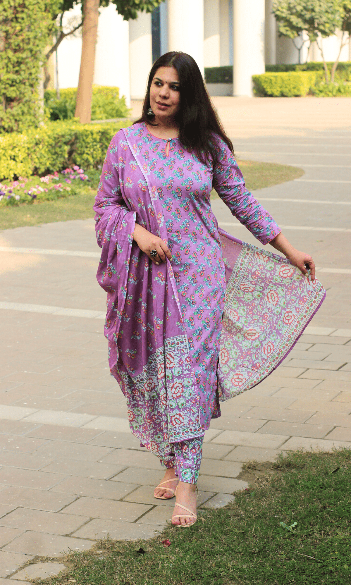 Cotton Onion Pink Booti Print Suit With Cotton Printed Dupatta - Baareeki