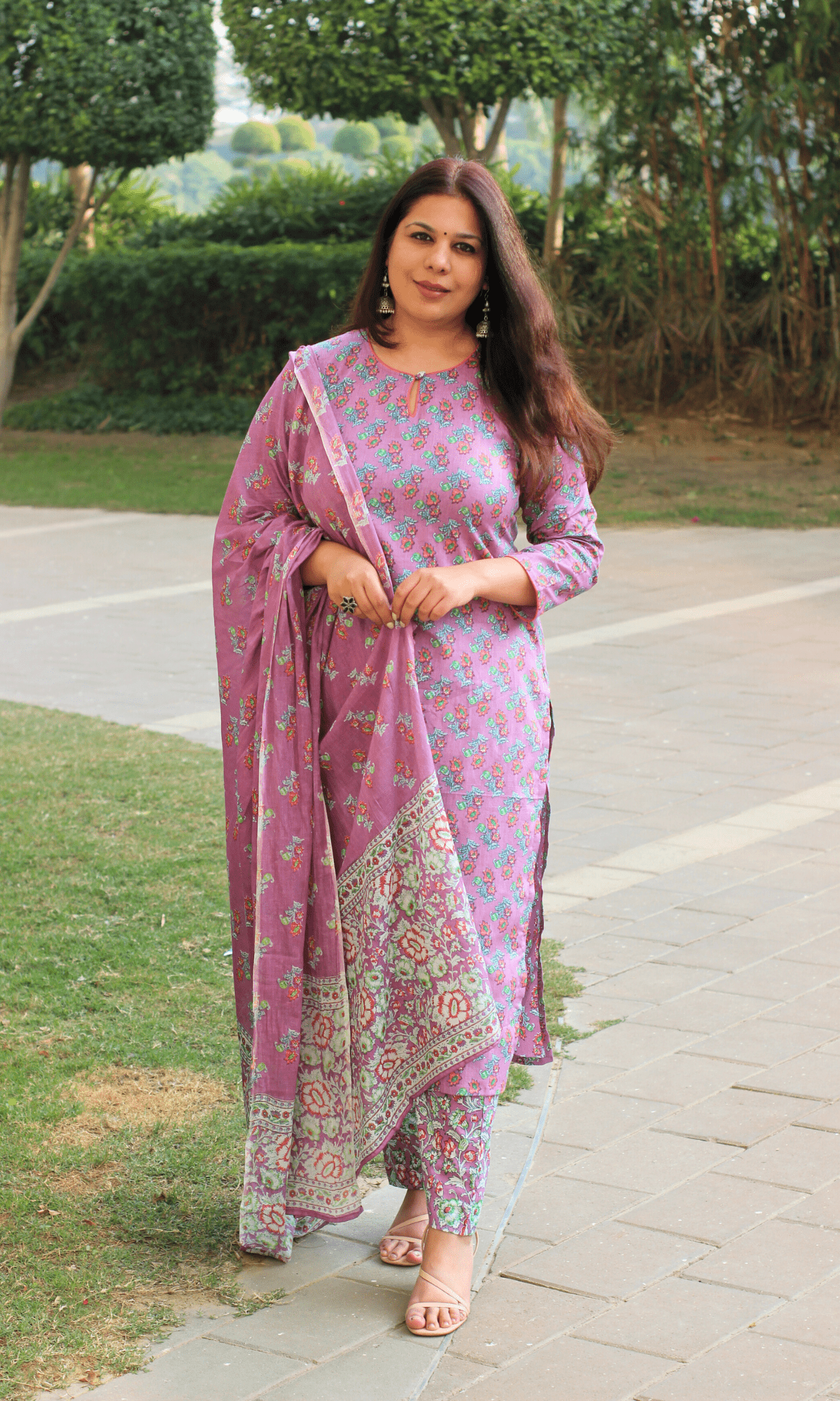 Cotton Onion Pink Booti Print Suit With Cotton Printed Dupatta - Baareeki
