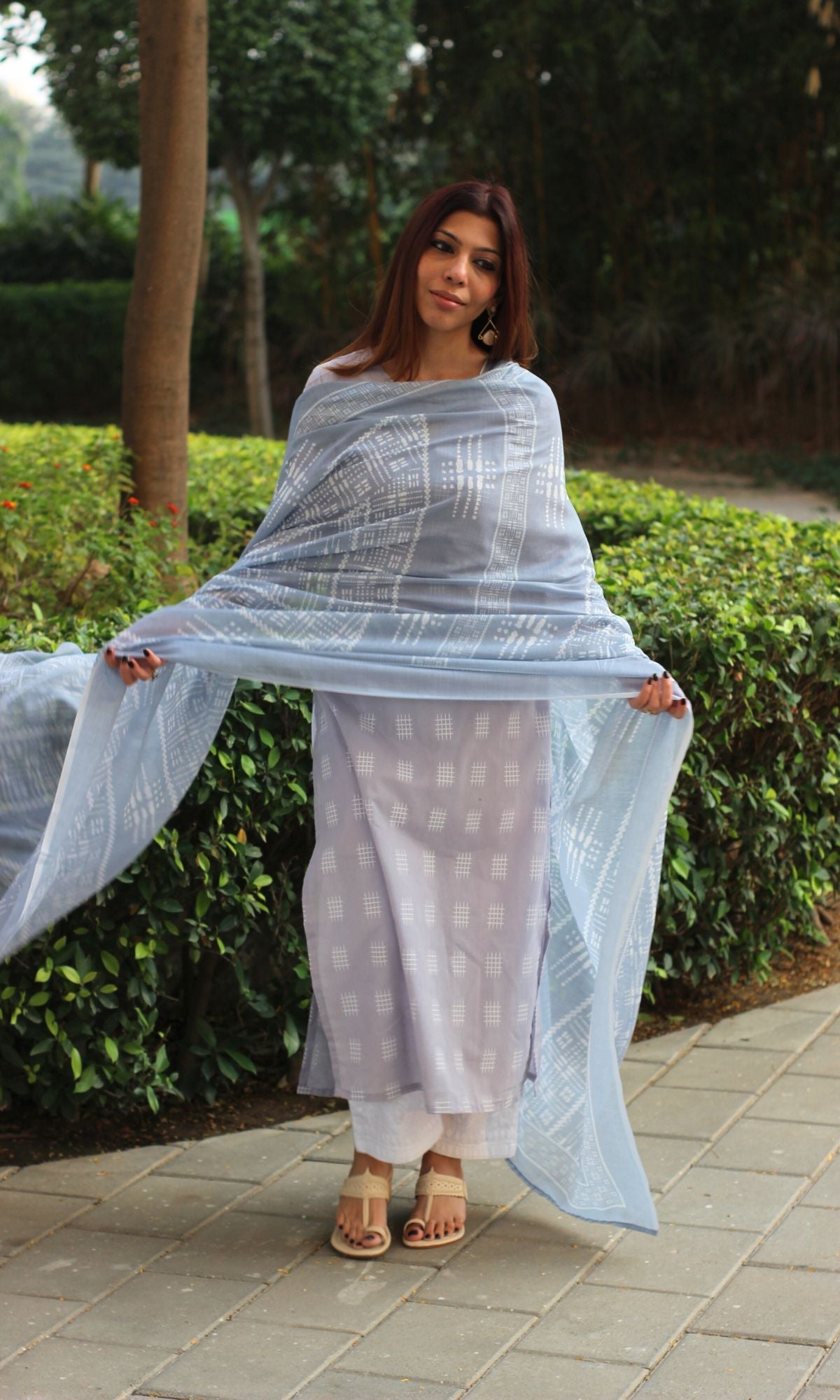 Cotton Purple Haze Weaved Kurta & Mul Printed Dupatta - Baareeki