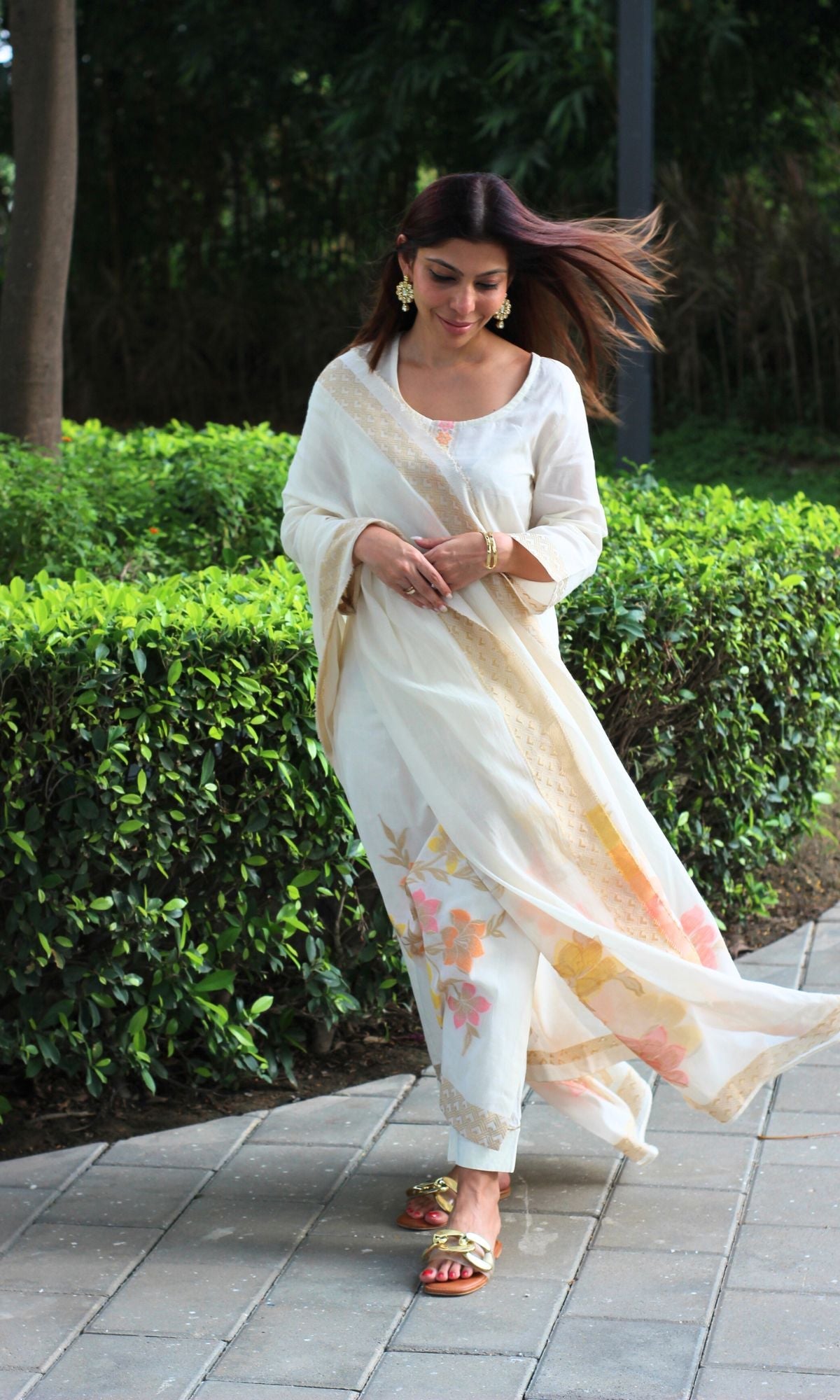 Cotton - Silk Blend Off - White & Gold Woven Thread Work Kurta and Dupatta - Baareeki