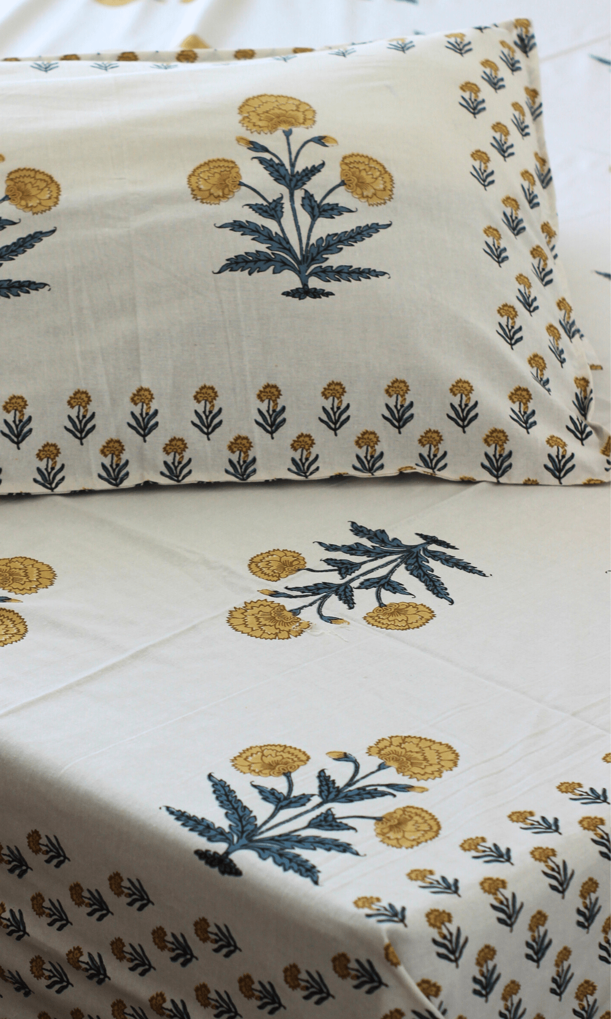 Cotton Sunehri Marigold Mughal Print King Size Bedsheet with 2 Pillow Covers - Baareeki