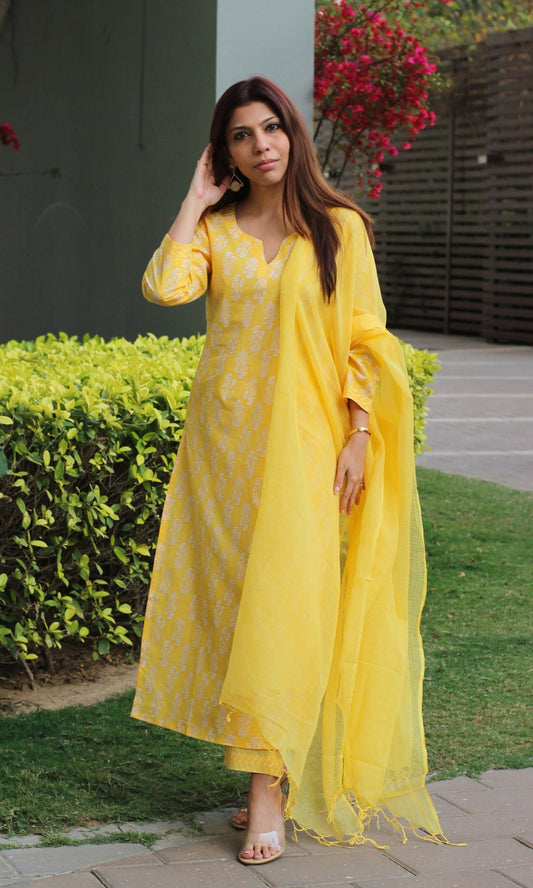 Cotton Sanganeri Print Yellow Suit Set with Kota Doria Dupatta - Baareeki