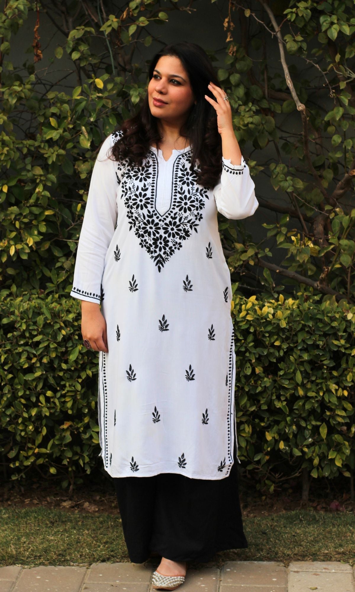 Cotton White and Black Handwork Chikankari Kurta - Baareeki
