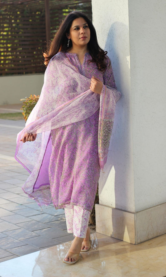 Kota Doria Lavender Suit Set with Printed Kota Doria Dupatta - Baareeki