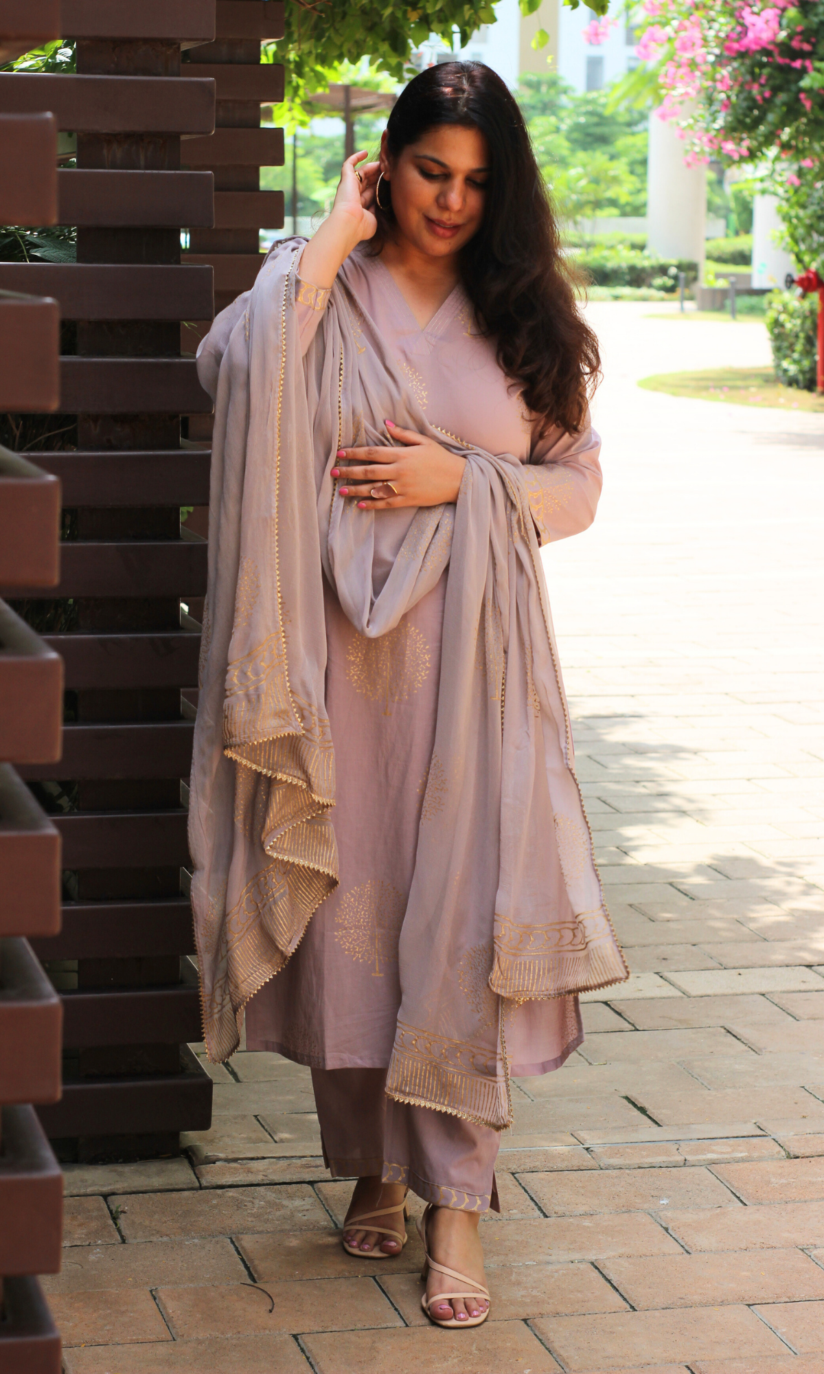 Dusty Lavender Gold Painted Kurta, Chiffon Dupatta & Cotton Pants