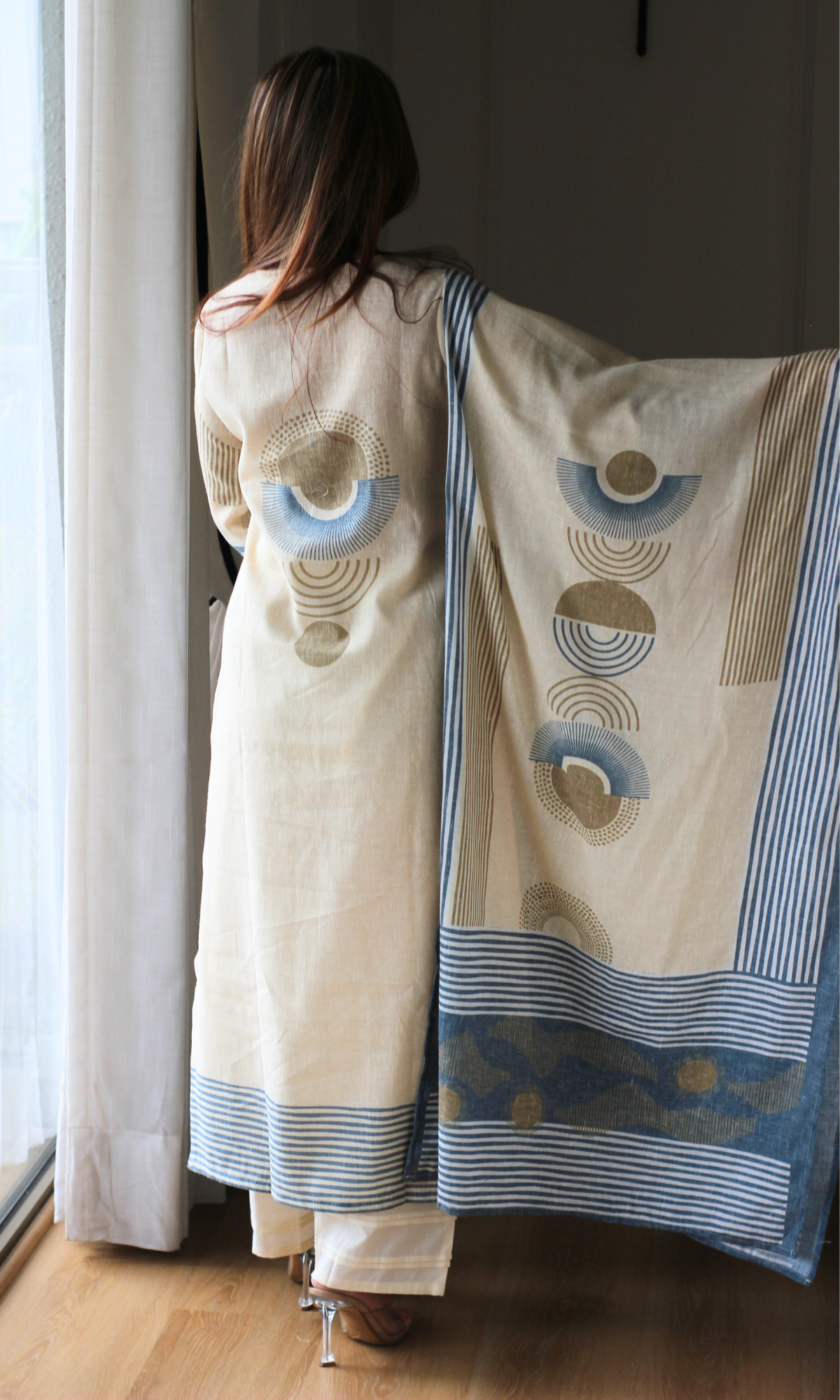 Linen Blend Beige Half Moon Print  Print Kurta , Dupatta with Cotton Pants
