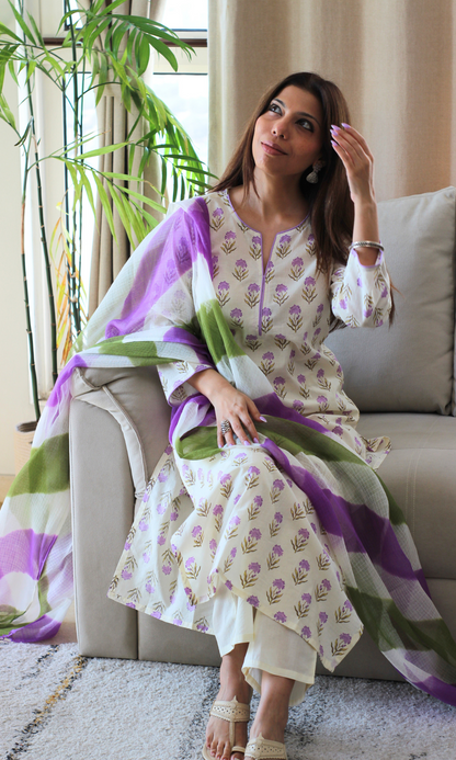 Spring Meadow Printed Kurta , Solid Pants & Lehariya Kota Dupatta