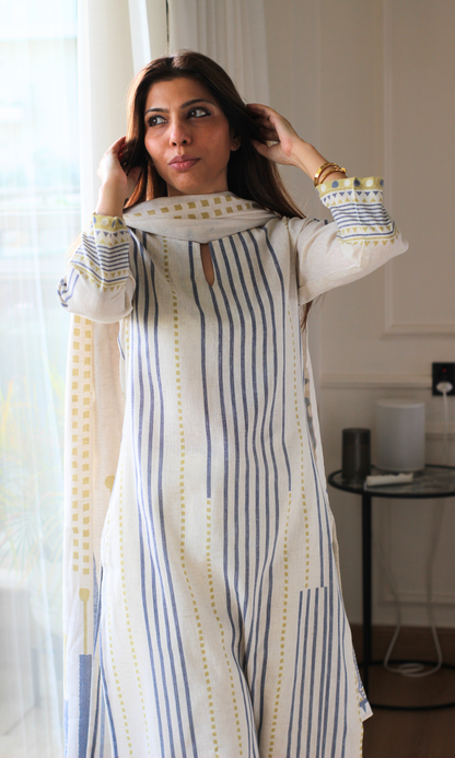 Morning Tide Linen Blend Kurta, Dupatta & Cotton Pants