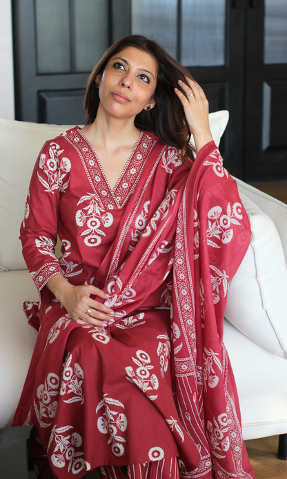 Cotton Salmon Mughal Print Kurta, Dupatta & Cotton Printed Pants