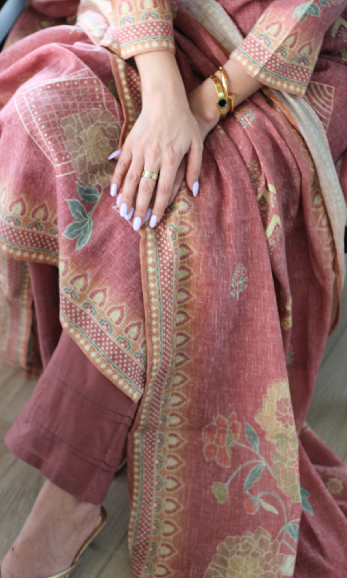 Rosewood Mauve Linen Blend Printed Kurta, Dupatta & Cotton Pants