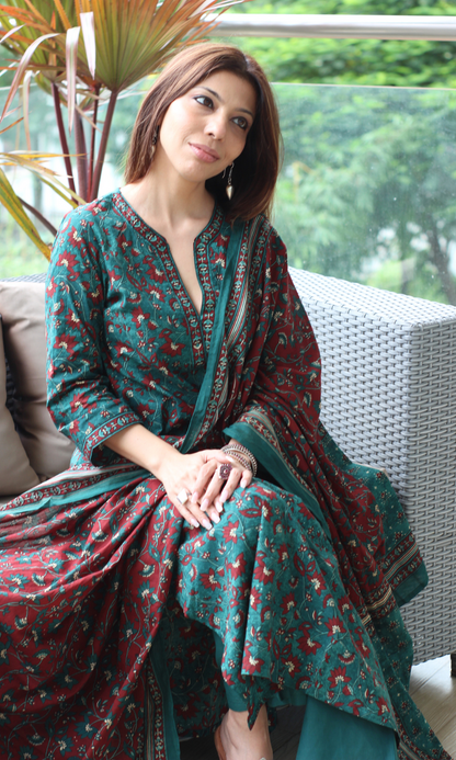 Firdaus Green & Red Block Printed Kurta , Dupatta & Cotton Pants