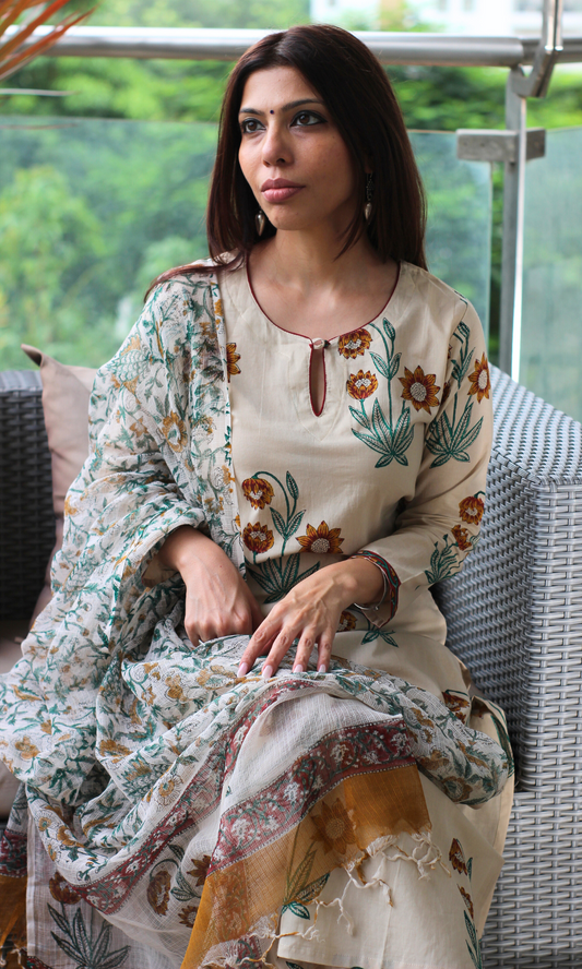 Saira Gulnaar Mughal Print Kurta, Kota Dupatta & Cotton Pants