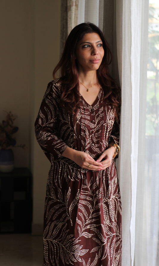 Chocolate Dotted Leafy Print Pleated Kurta & Pant
