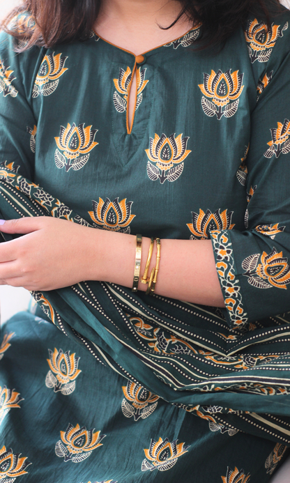 Cotton Green Lotus Mughal Kurta, Dupatta & Cotton Pants